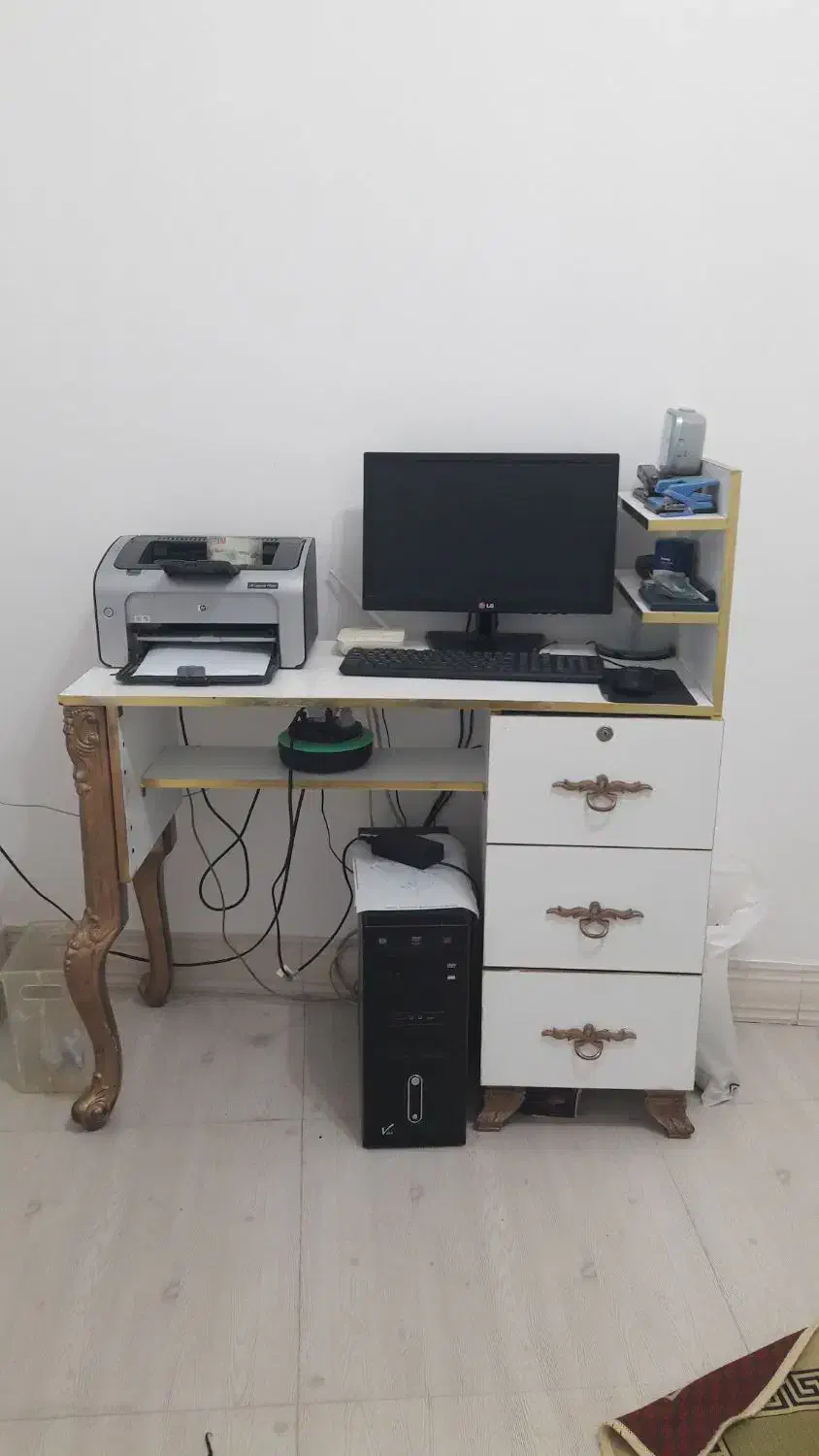 میز تحریر|میز تحریر و کامپیوتر|پارسآباد, |دیوار