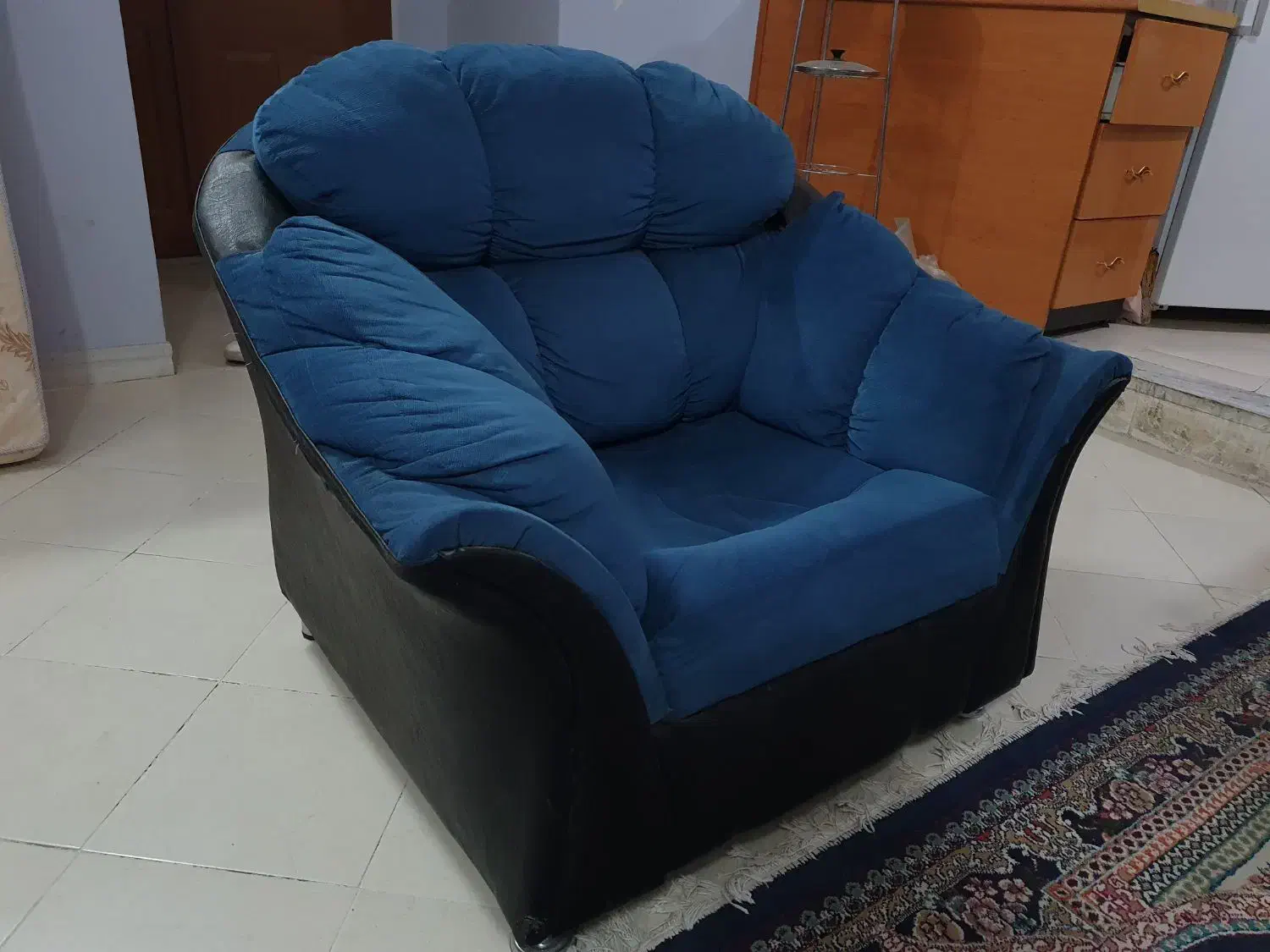 مبل هفت نفره راحتی تمیز|مبلمان خانگی و میز عسلی|کرمان, |دیوار