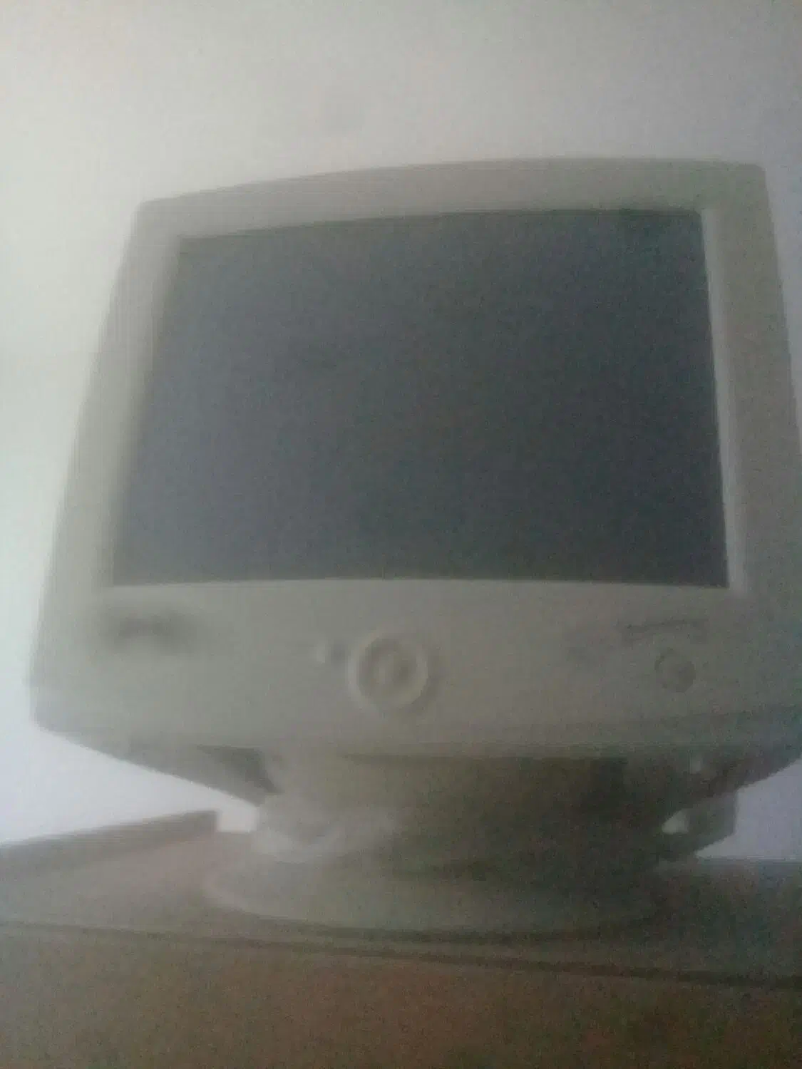 مانیتور سالم|رایانه رومیزی|سبزوار, باهنر|دیوار