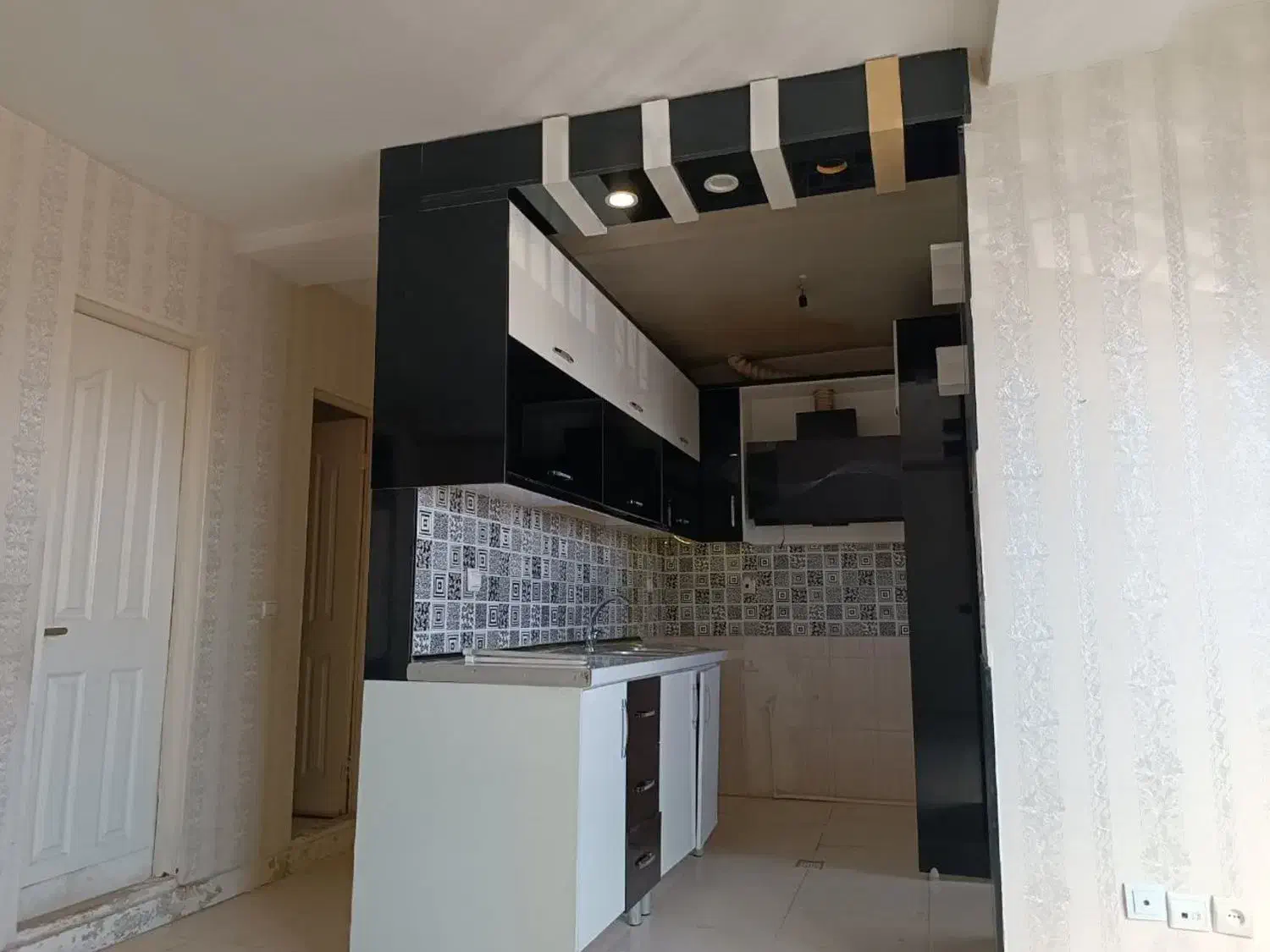 فروش تک خواب واقع در مسکن مهر امام رضا|فروش آپارتمان|پاکدشت, شهرک امام رضا|دیوار