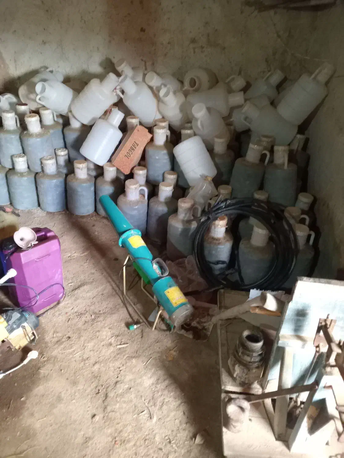 خیار|خوردنی و آشامیدنی|شیروان (خراسان), |دیوار