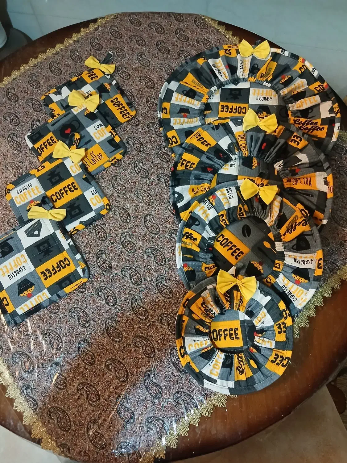 سرویس اشپزخونه|سفره، حوله، دستمال آشپزخانه|بروجرد, |دیوار