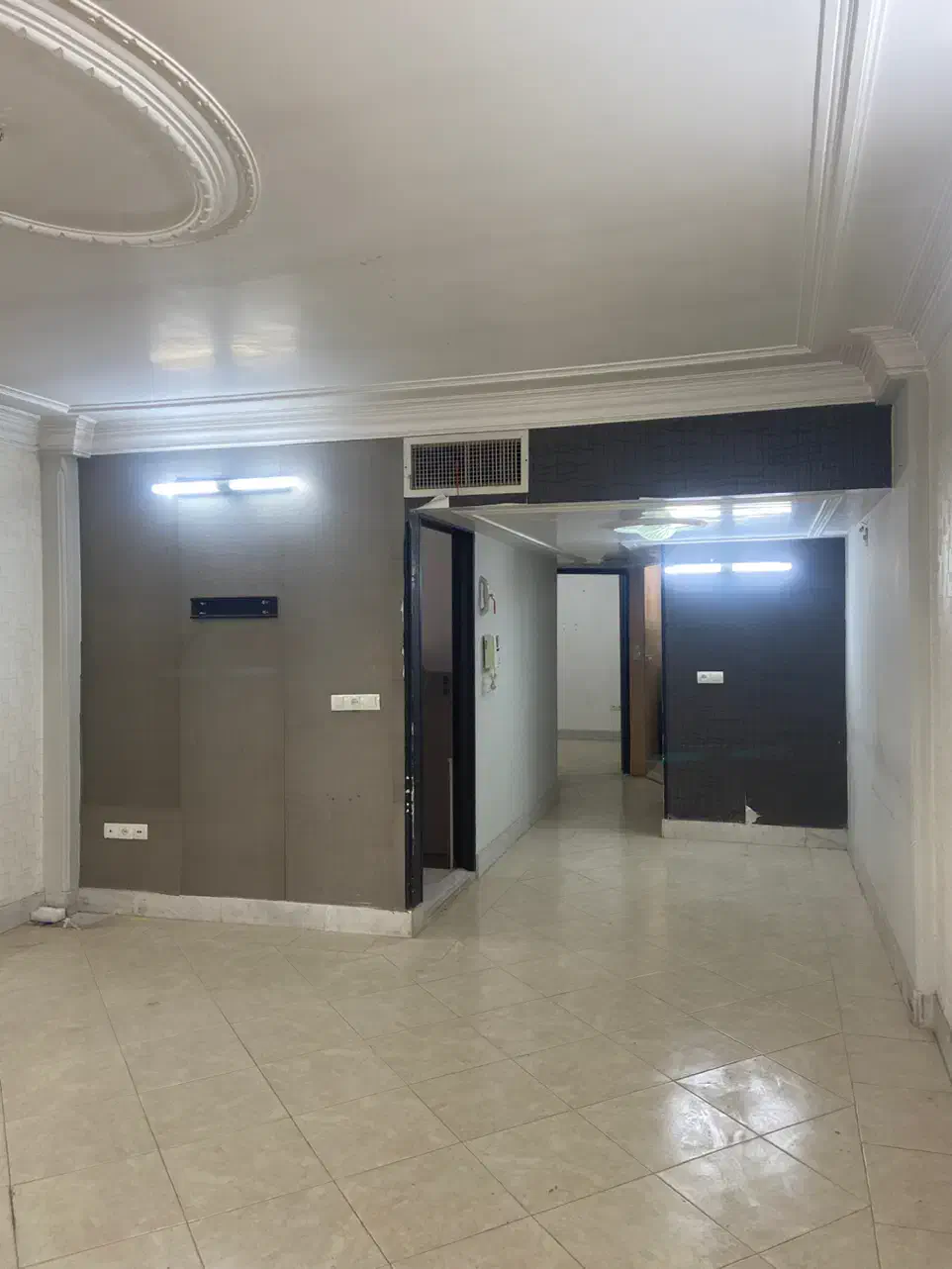 دفتر اداری ۶۵متری/ امیرکبیر نبش میدان الغدیر|اجارهٔ دفتر کار، اتاق اداری، مطب|کاشان, الغدیر|دیوار