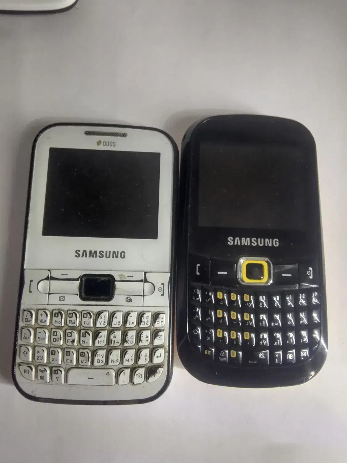 گوشی کلکسیونی|موبایل|ری, شهادت|دیوار