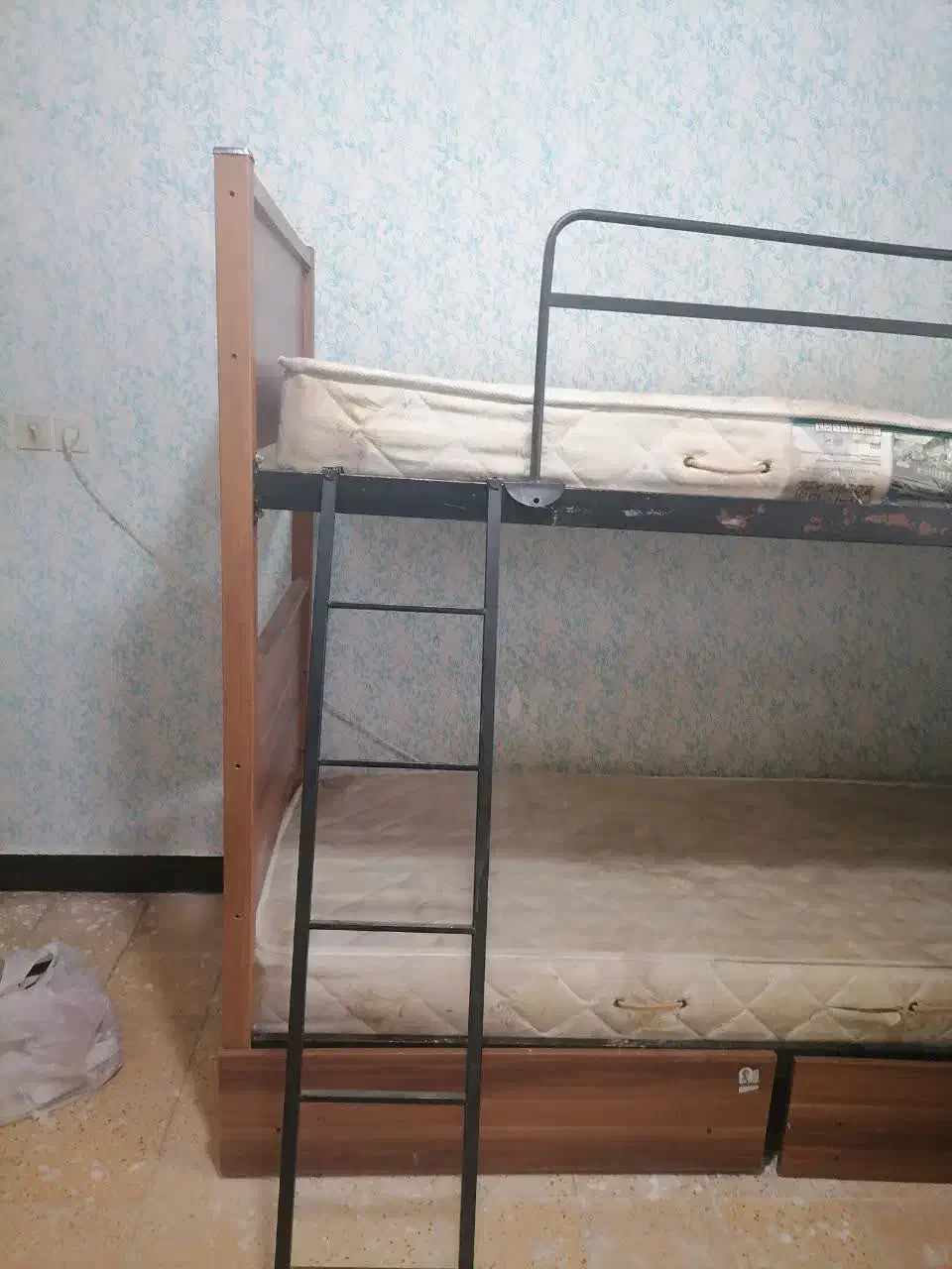 تخت دو طبقه|تخت و سرویس خواب|اهواز, امانیه|دیوار