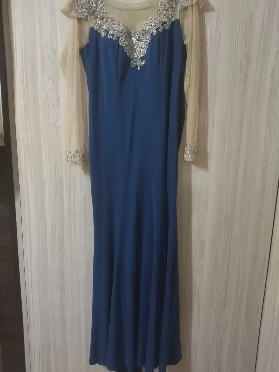 مانتو|لباس|تربت‌حیدریه, پائین ولایت|دیوار