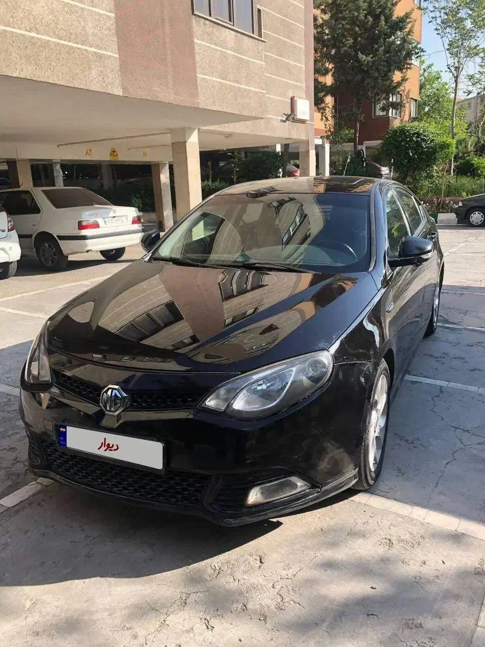 ام جی ۶ مشکی مدل ۲۰۱۲ جی تی لیفت بک|خودرو سواری و وانت|تهران, مرزداران|دیوار