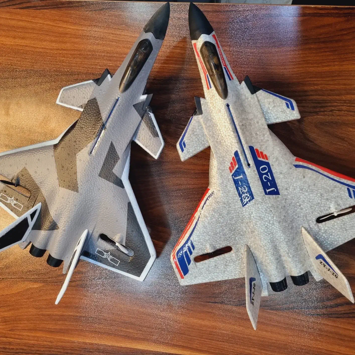 هواپیما کنترلی پروازی بزرگ|اسباببازی|اصفهان, شاهد|دیوار