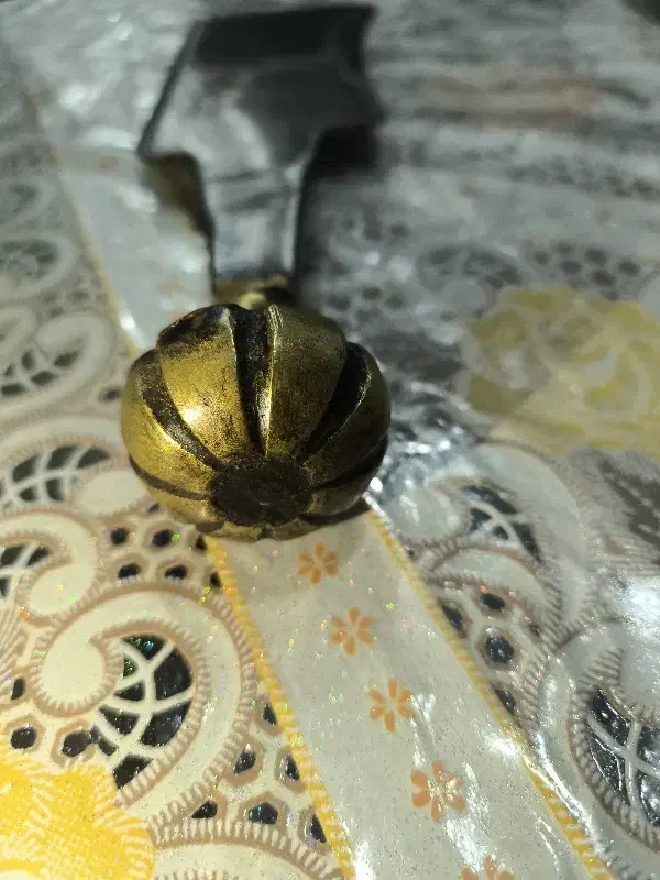 ساطور|کلکسیون اشیاء عتیقه|باغستان, |دیوار