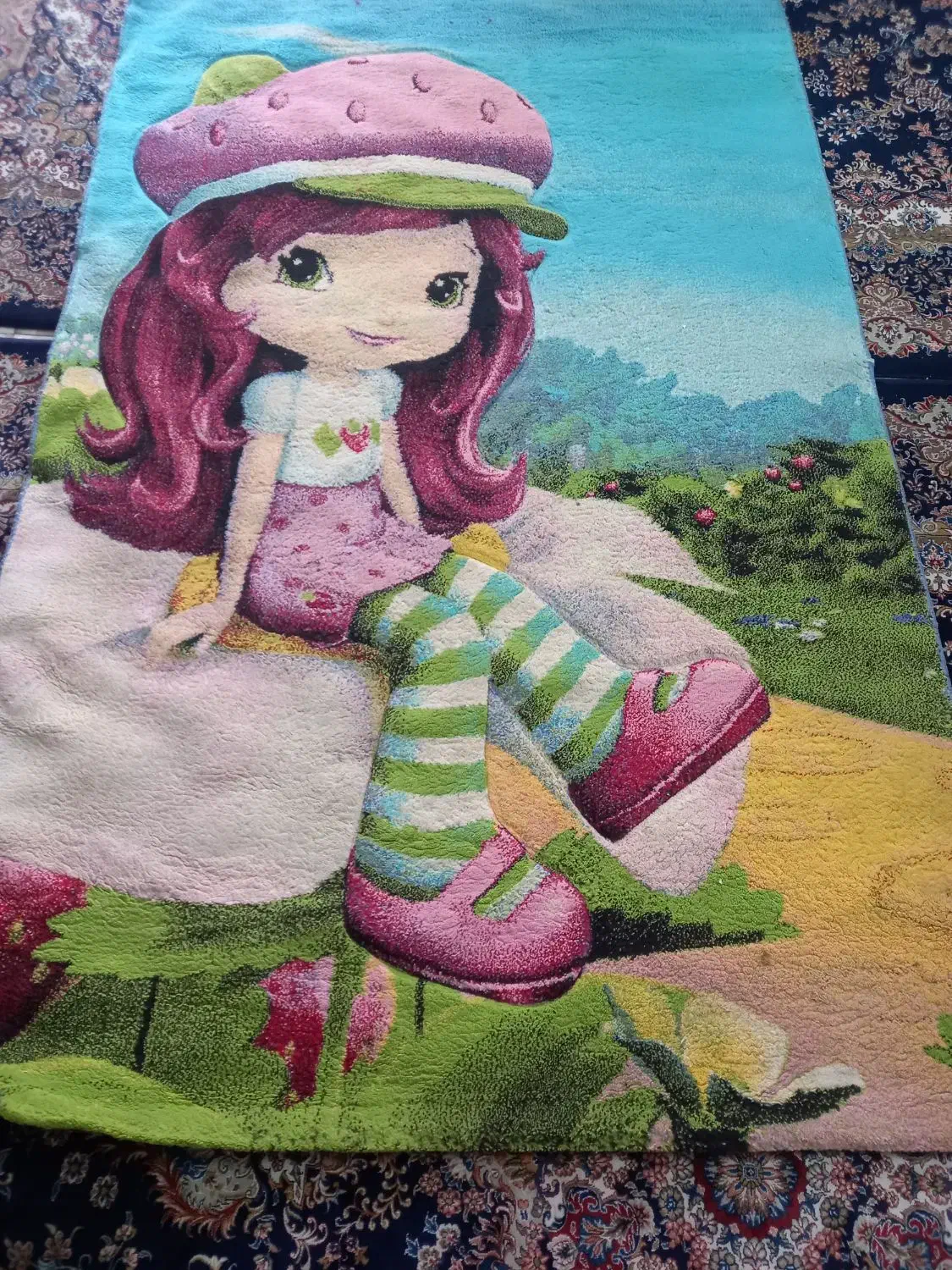 فرش طرح دختر توت فرنگی|فرش|شهریار, شهریار|دیوار