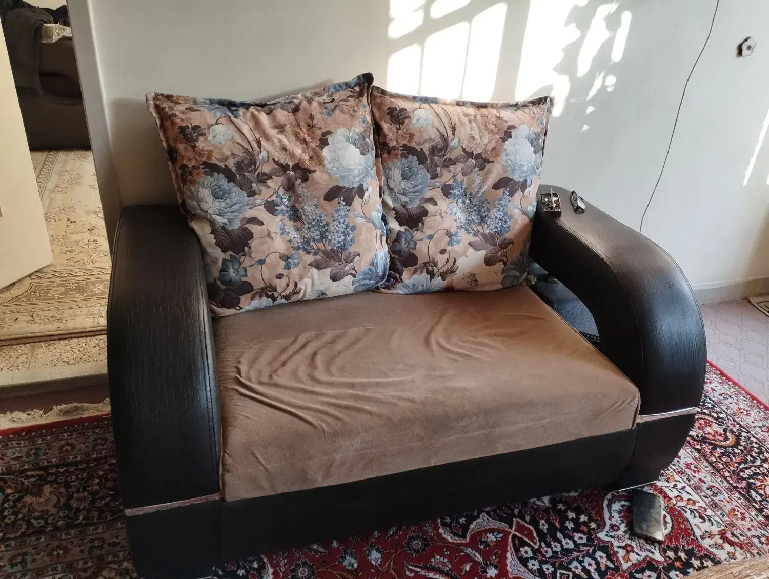 مبل راحتی|مبلمان خانگی و میز عسلی|نجف‌آباد, ویلاشهر|دیوار