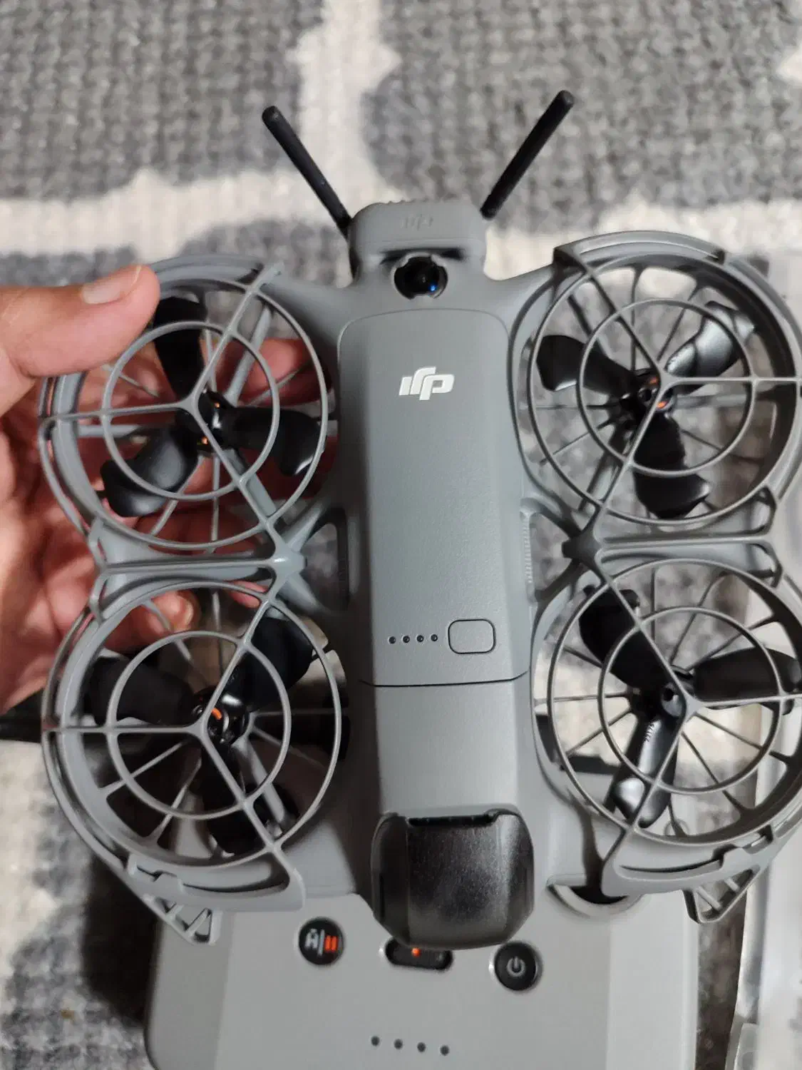 پهباد نئو۲|دوربین عکاسی و فیلم‌برداری|مشهد, چهارچشمه|دیوار