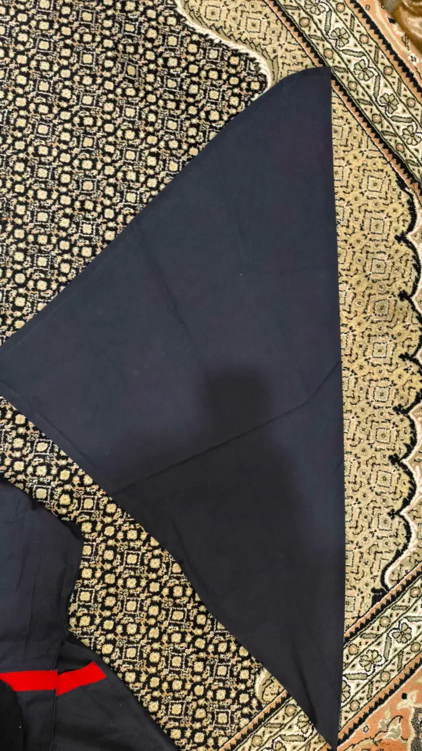 یونیفورم دخترانه|لباس|خوی, |دیوار