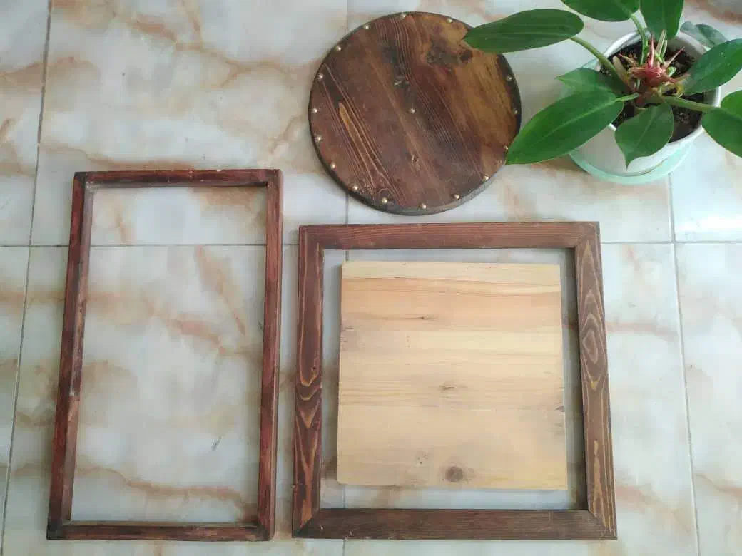 قاب چوبی آیینه درب جاکفشی دراور صایع دستی|صنایع دستی و سایر لوازم تزئینی|شیراز, شهرک بهشتی|دیوار
