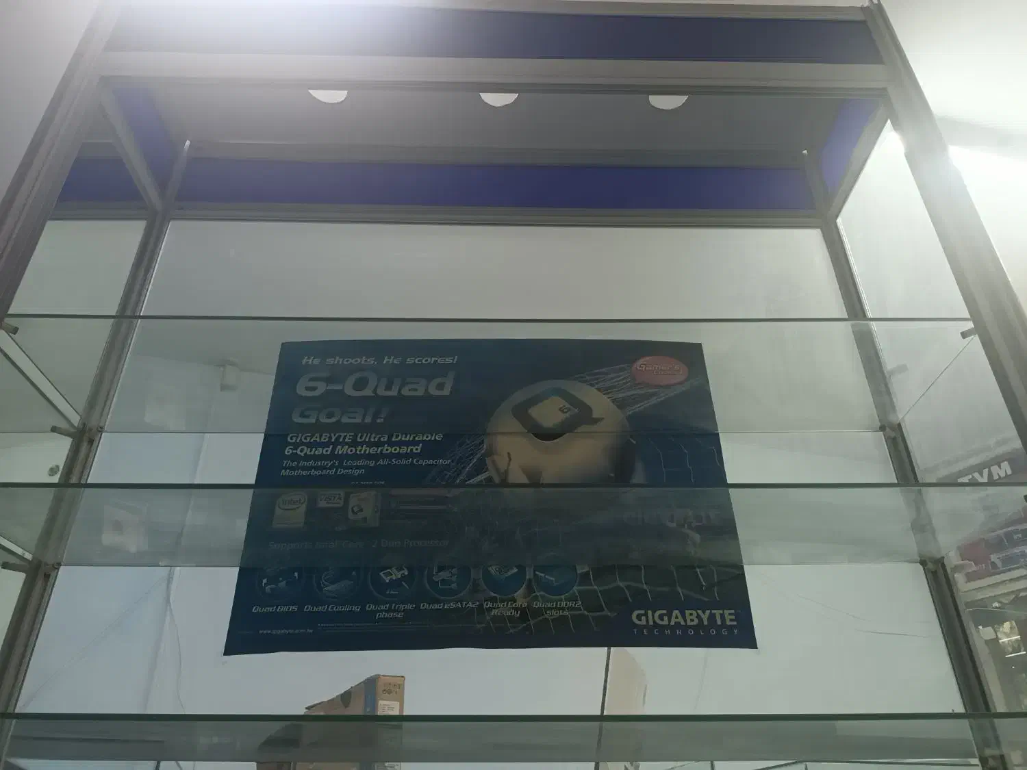 ویترین فلزی دکور میز تعمیر|بوفه، ویترین، کنسول|اصفهان, جامی|دیوار