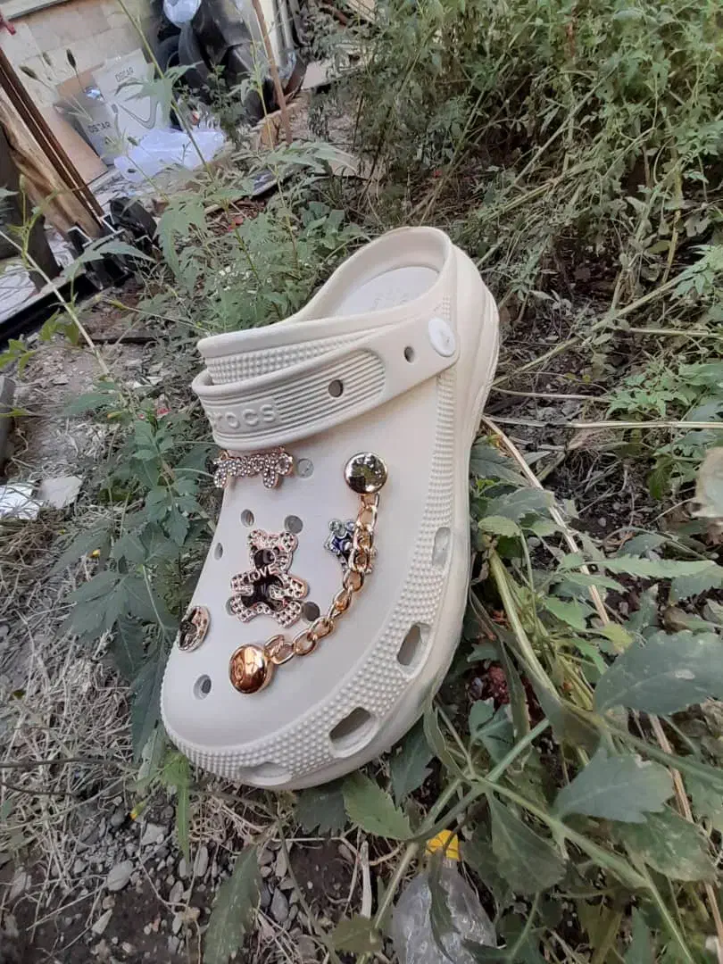 کراکس زنانه۸جفتی|کیف، کفش، کمربند|اندیشه, اندیشه فاز ۴|دیوار