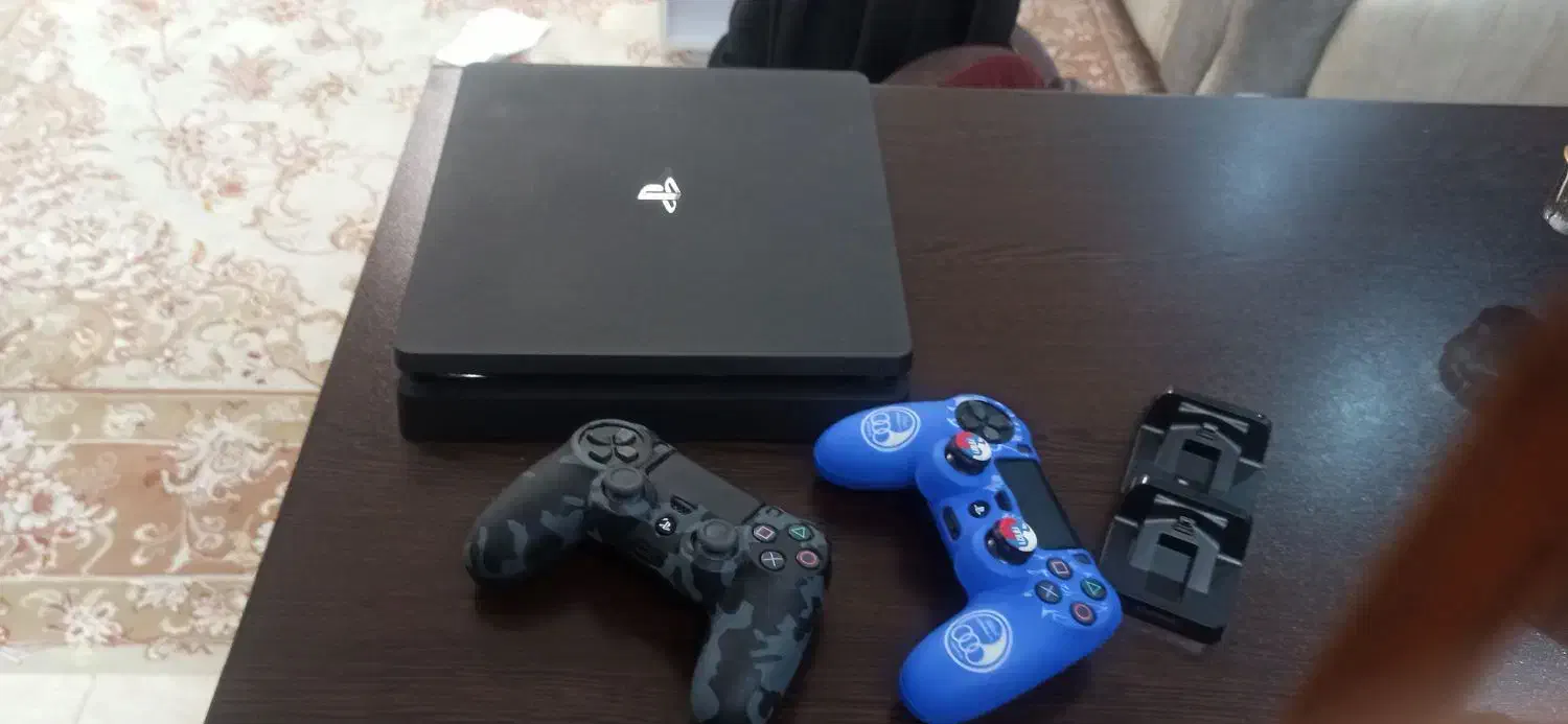 پلی استیشن ۴ فروش فوری|کنسول، بازی ویدئویی و آنلاین|سنندج, |دیوار