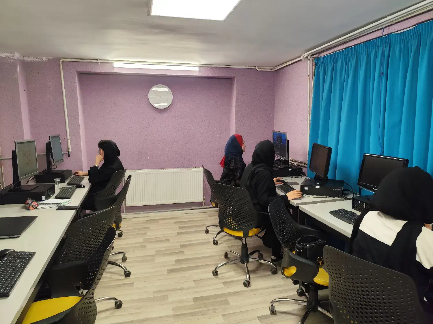 دوره حضوری ICDL(کامپیوتر) مشهد و مدرک فنیوحرفهای|خدمات آموزشی|مشهد, احمدآباد|دیوار