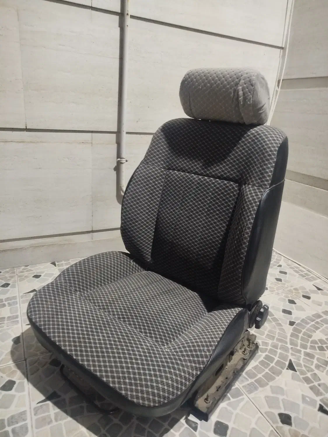 صندلی|صندلی و نیمکت|کوهدشت, |دیوار