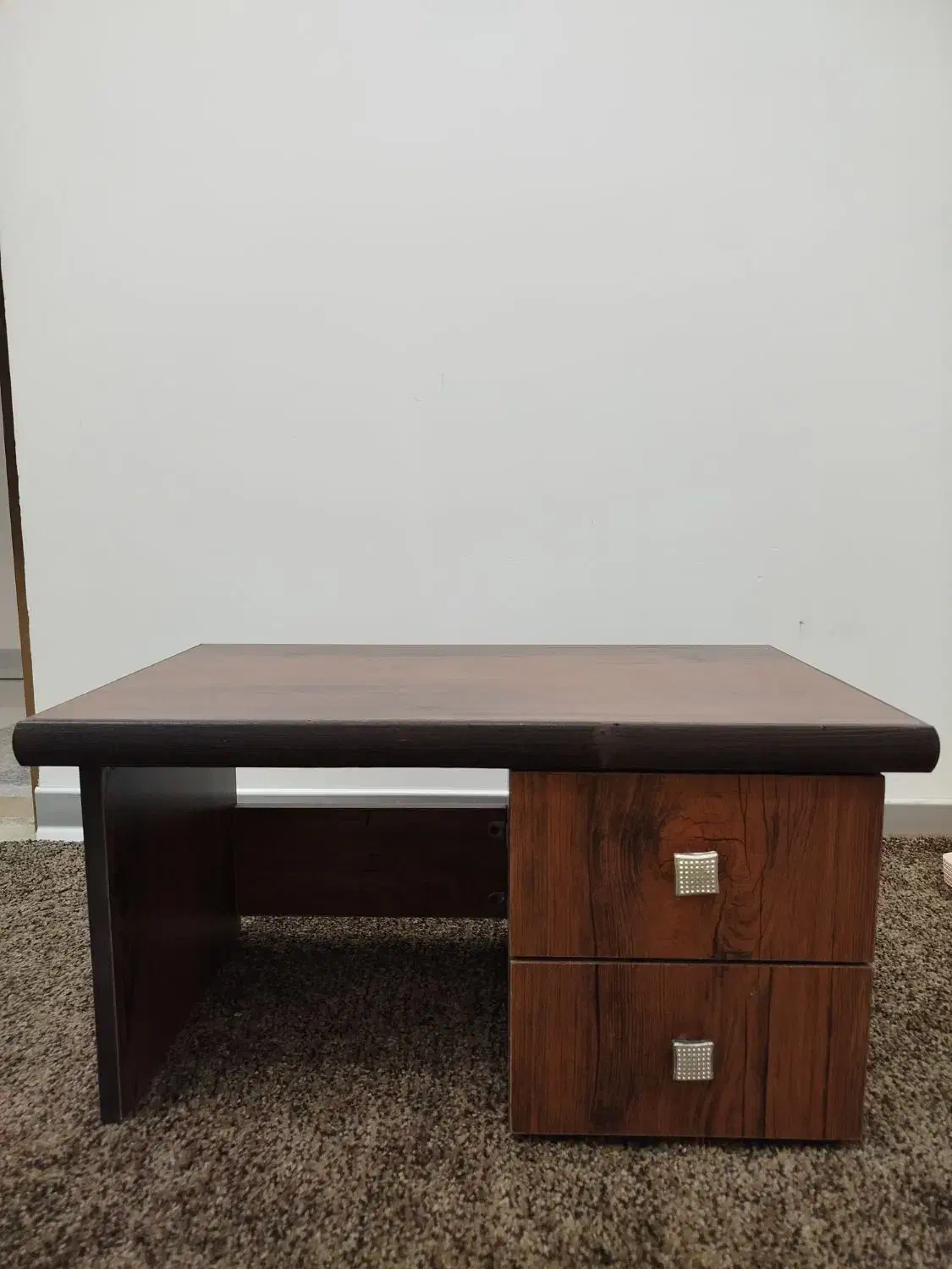 میز کوچک|میز تحریر و کامپیوتر|کاشان, زیدی|دیوار