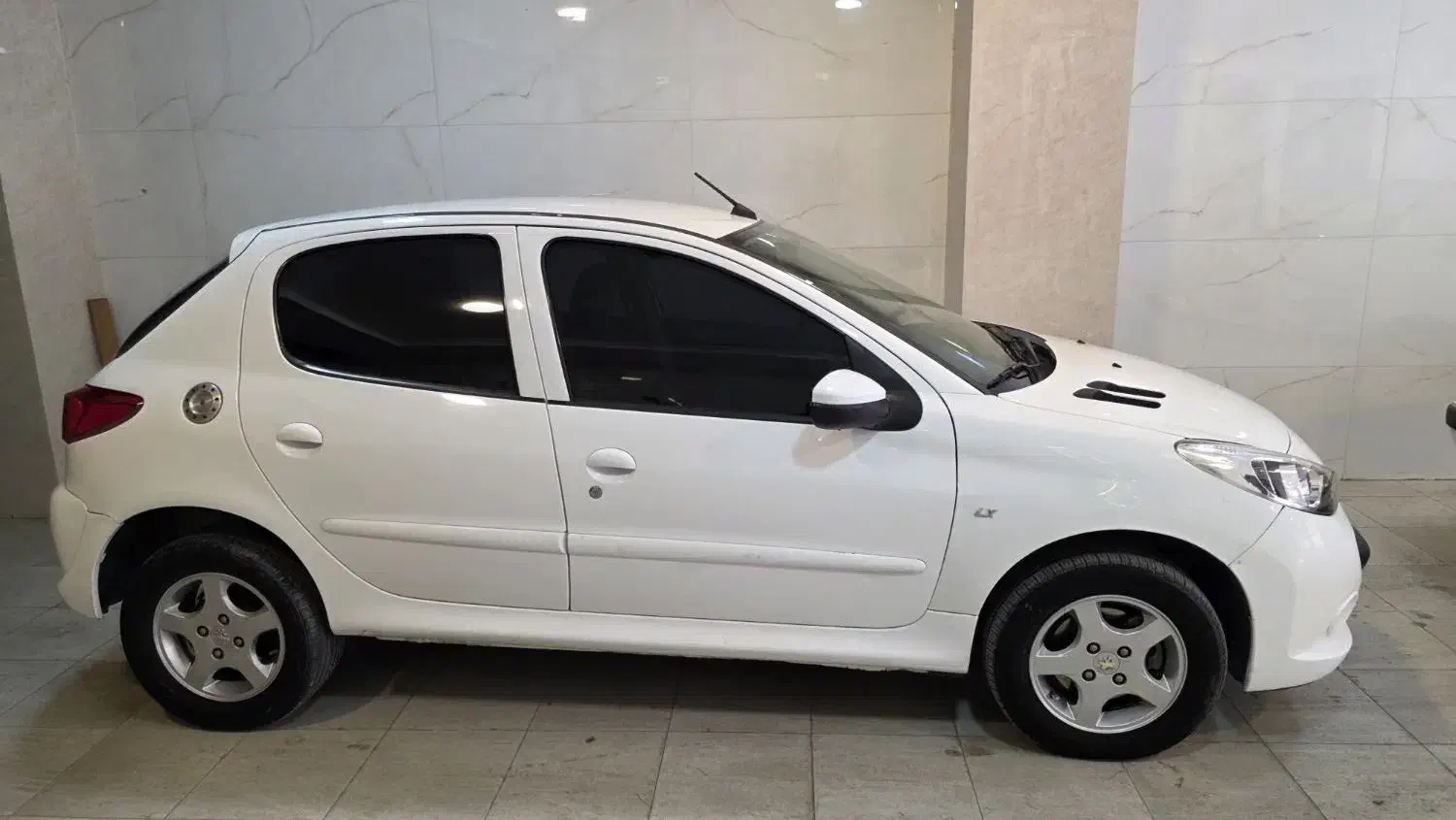 پژو ۲۰۷ مدل ۹۶|خودرو سواری و وانت|کرمان, |دیوار