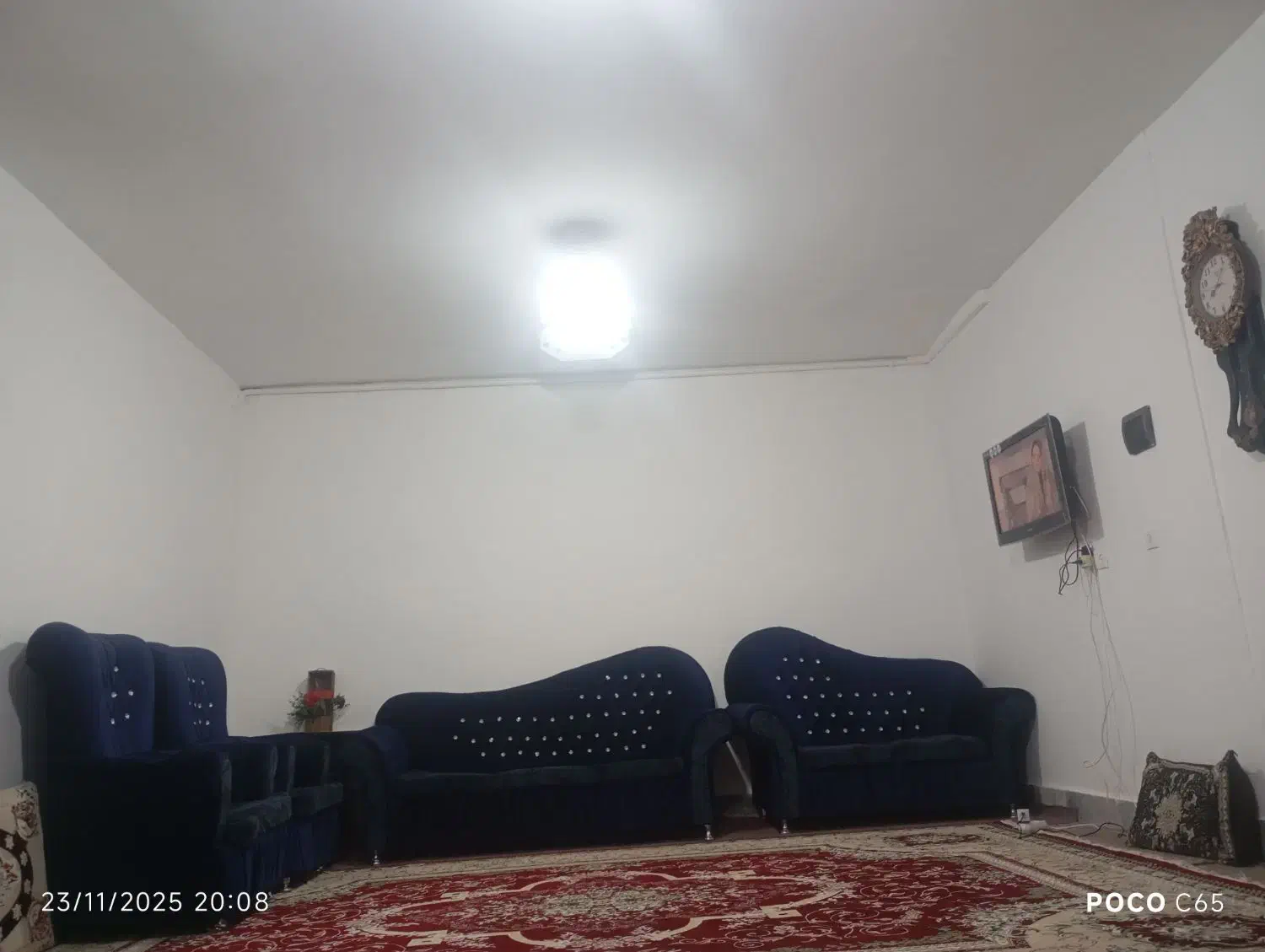 مبل|مبلمان خانگی و میز عسلی|قائن, |دیوار