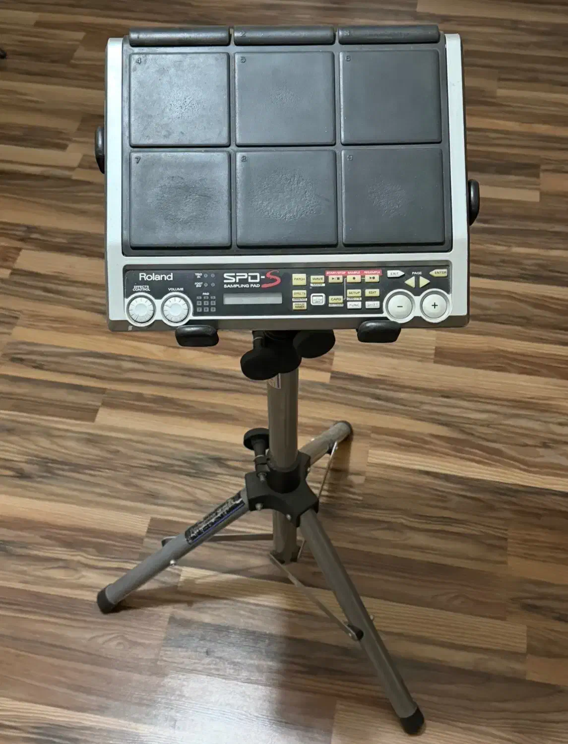 Spds roland (پرکاشن) + باند بهرینگر|درام و پرکاشن|سمنان, |دیوار