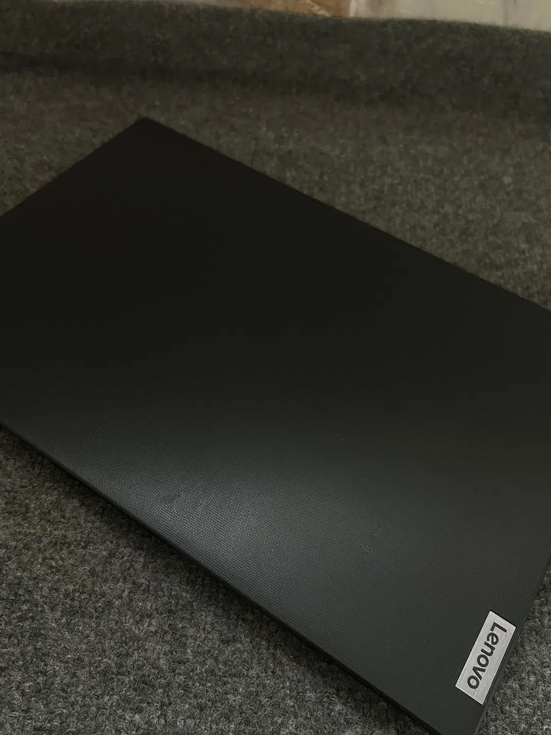 Lenovo V15|رایانه همراه|رشت, پل تالشان|دیوار