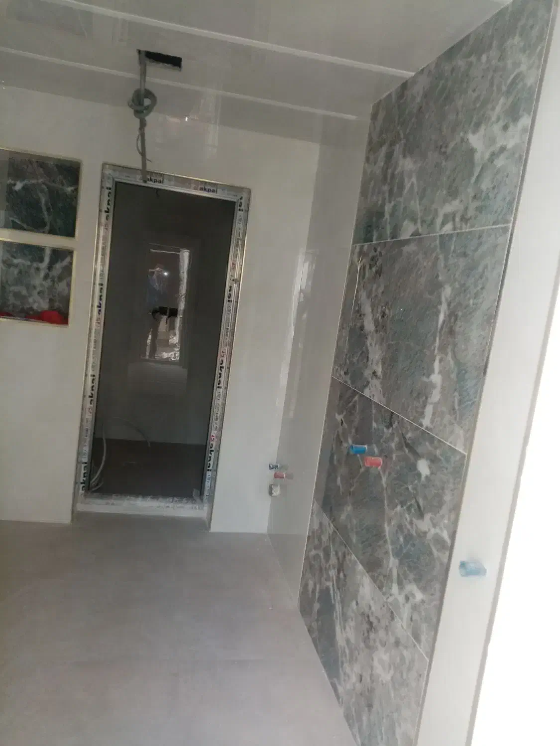 کاشیکاری و نمای سرامیکی ساده و موزاییک|خدمات پیشه و مهارت|آذرشهر, |دیوار