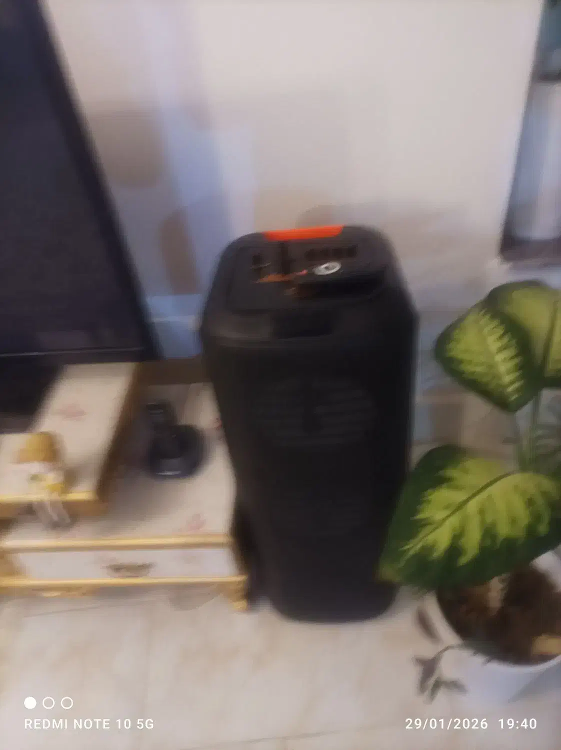 باند درحد نو می‌باشد|سیستم صوتی خانگی|مراغه, |دیوار