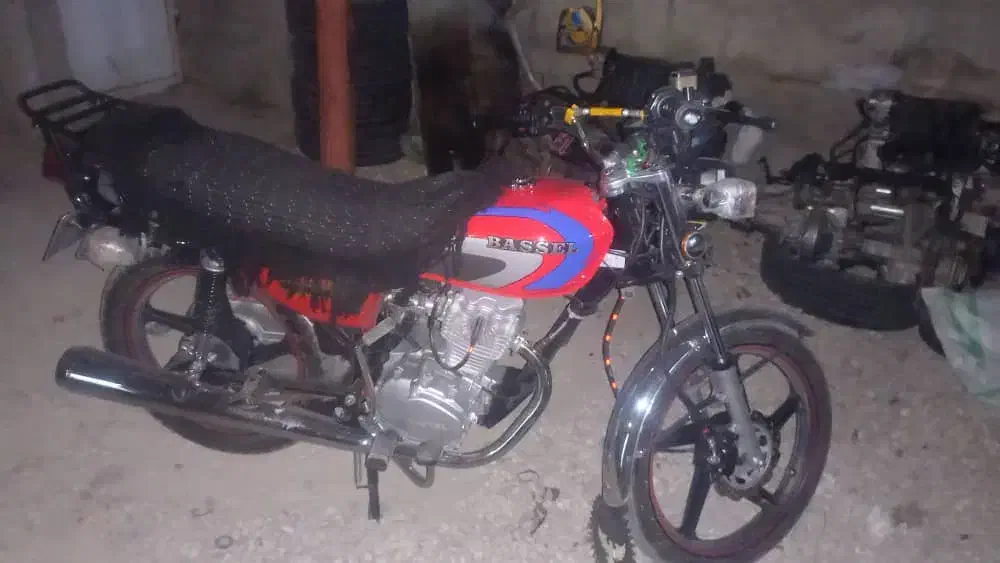 موتورسیکلت|موتورسیکلت|کوه چنار, |دیوار