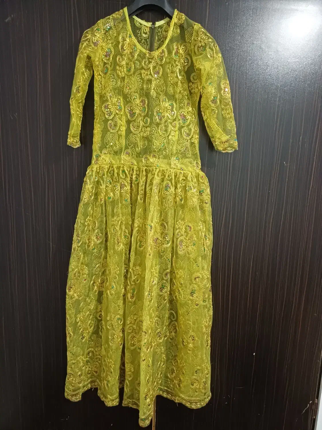 لباس کردی|لباس|بروجرد, |دیوار