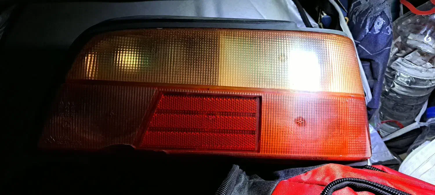 چراغ خطر عقب پرشیا|قطعات یدکی و لوازم جانبی|فردیس, فردیس|دیوار