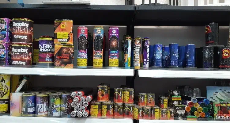 لوازم جشن و آتش بازی|اسباببازی|مشهد, فلسطین|دیوار