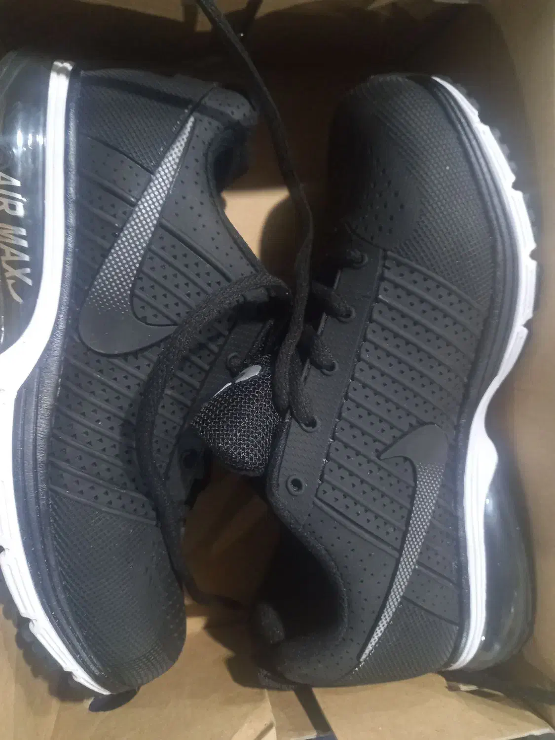 کتونی نایک|کیف، کفش، کمربند|فشم, |دیوار