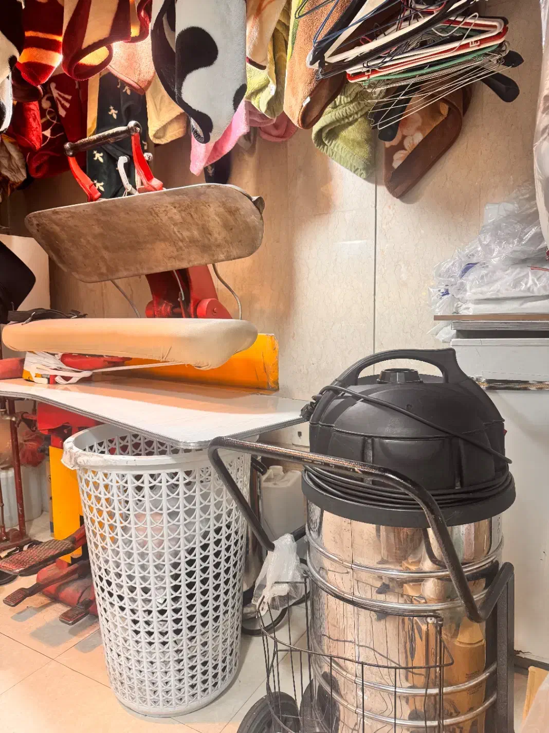 خشک شویی و سفید شویی گلارین|خدمات نظافت|تهران, هفت حوض|دیوار