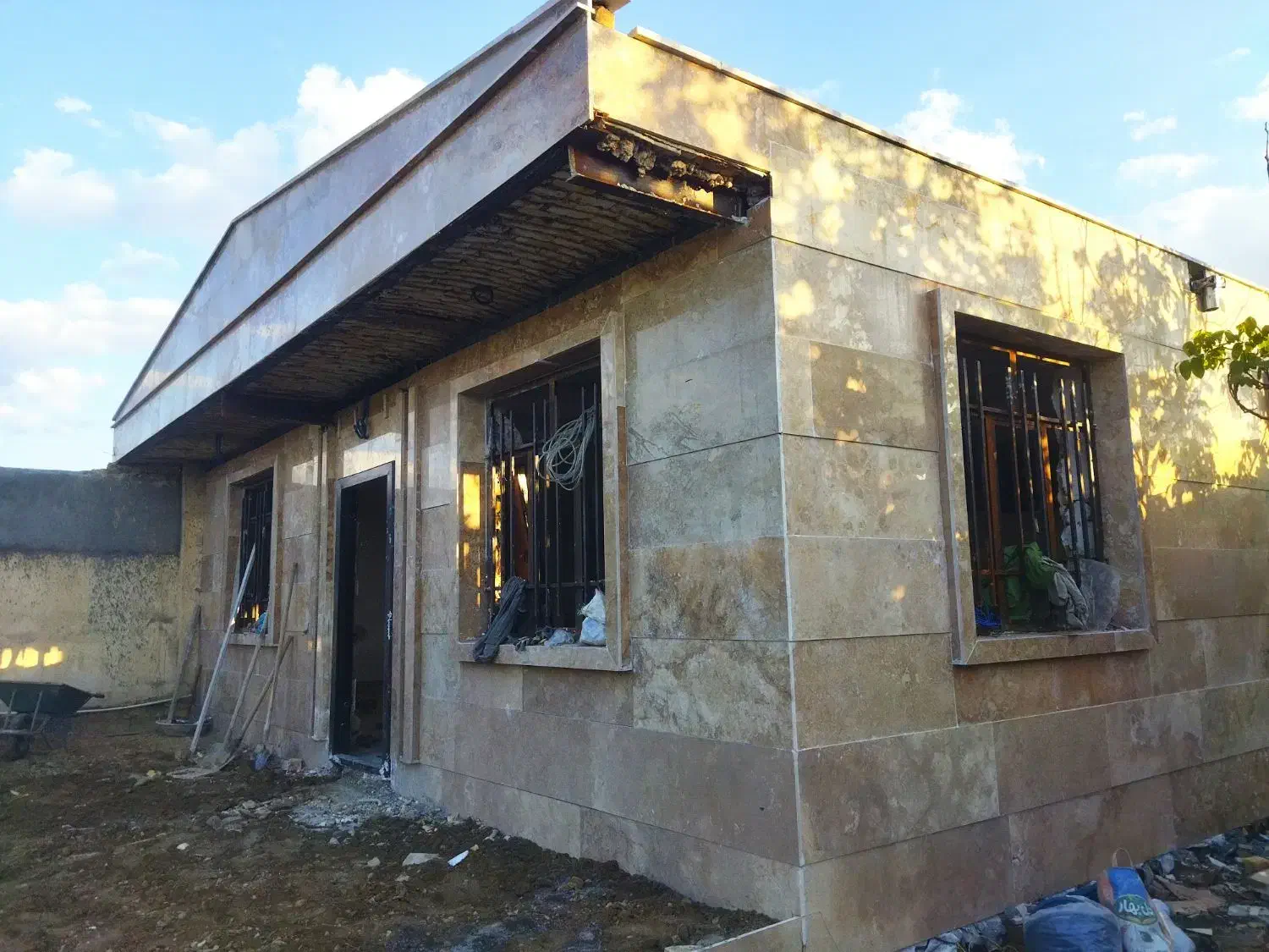 کاشیکاری و سنگ کاری تضمینی|خدمات پیشه و مهارت|خمین, |دیوار