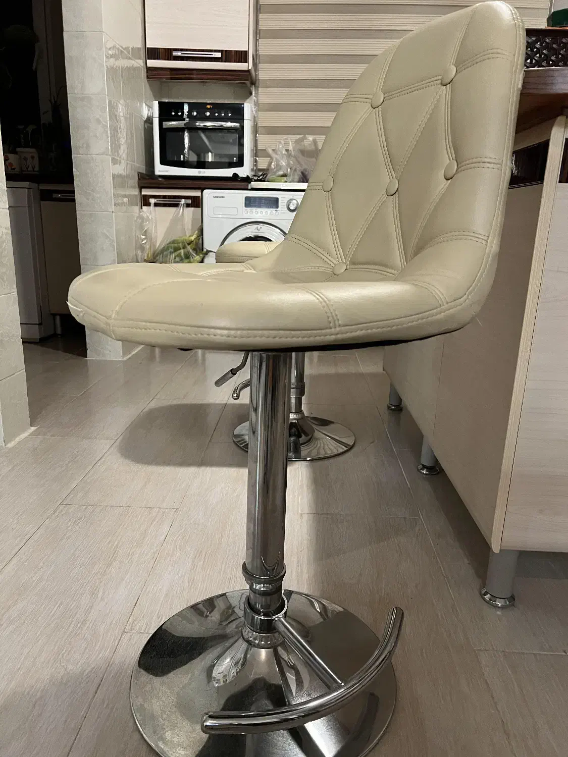 صندلی جک دار|میز و صندلی غذاخوری|بابل, |دیوار