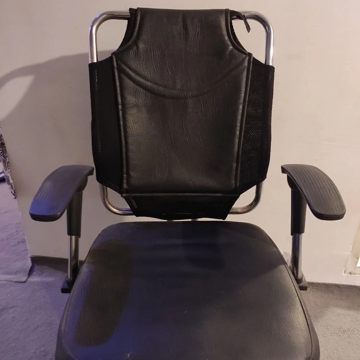 ۲عدد صندلی مدیریت|مبلمان اداری|ارومیه, |دیوار