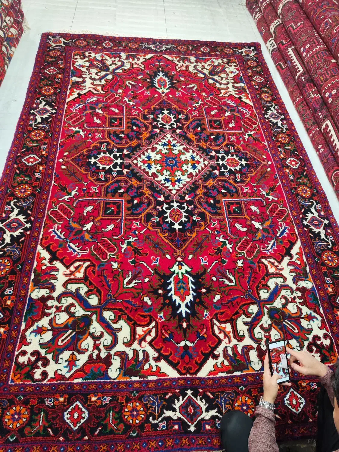 فرش دستبافت شربیان|فرش|بناب, |دیوار