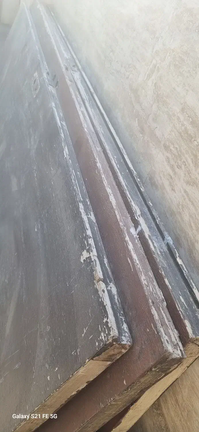 سه عدد درب چوبی دست دوم|مصالح و تجهیزات ساختمان|شیراز, شهرک صدا و سیما|دیوار