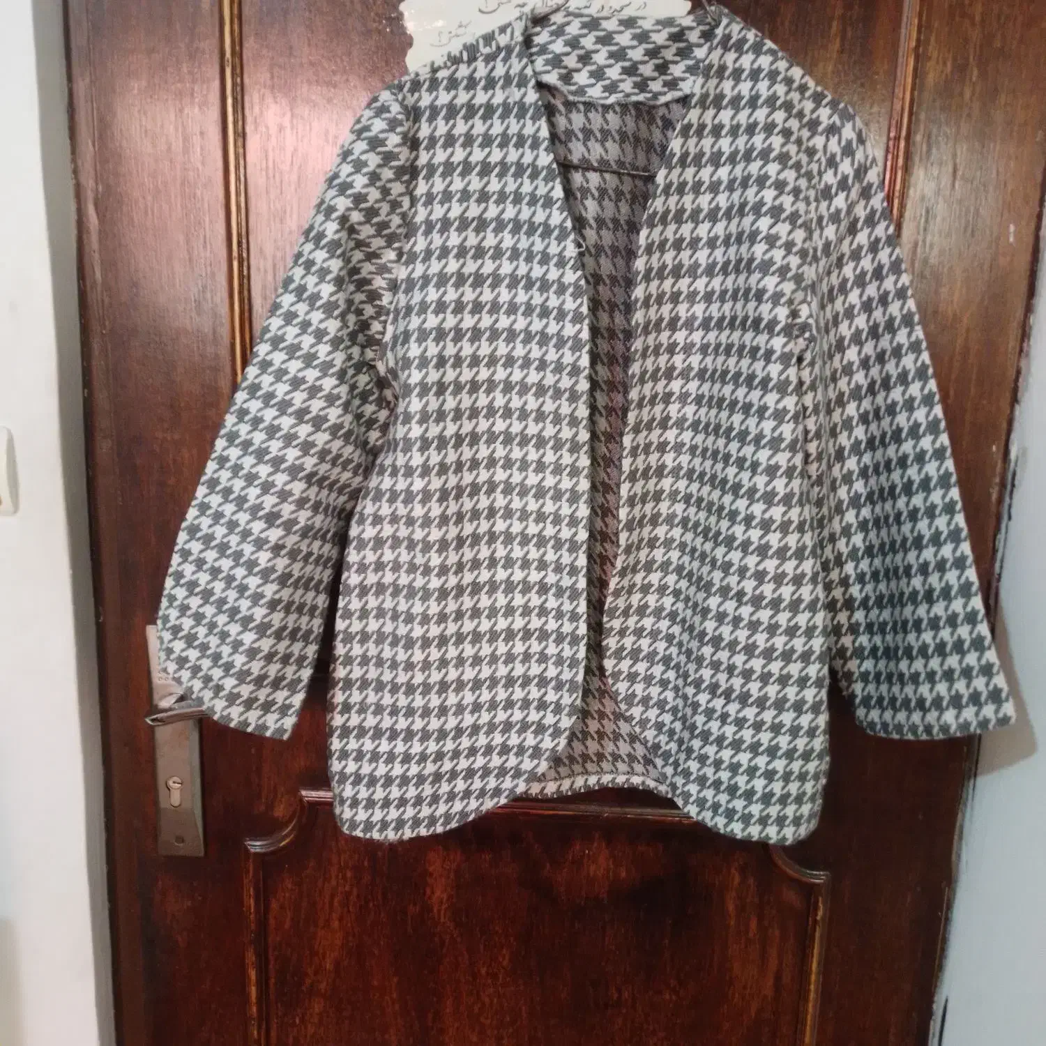 کت تک|لباس|لنگرود, |دیوار