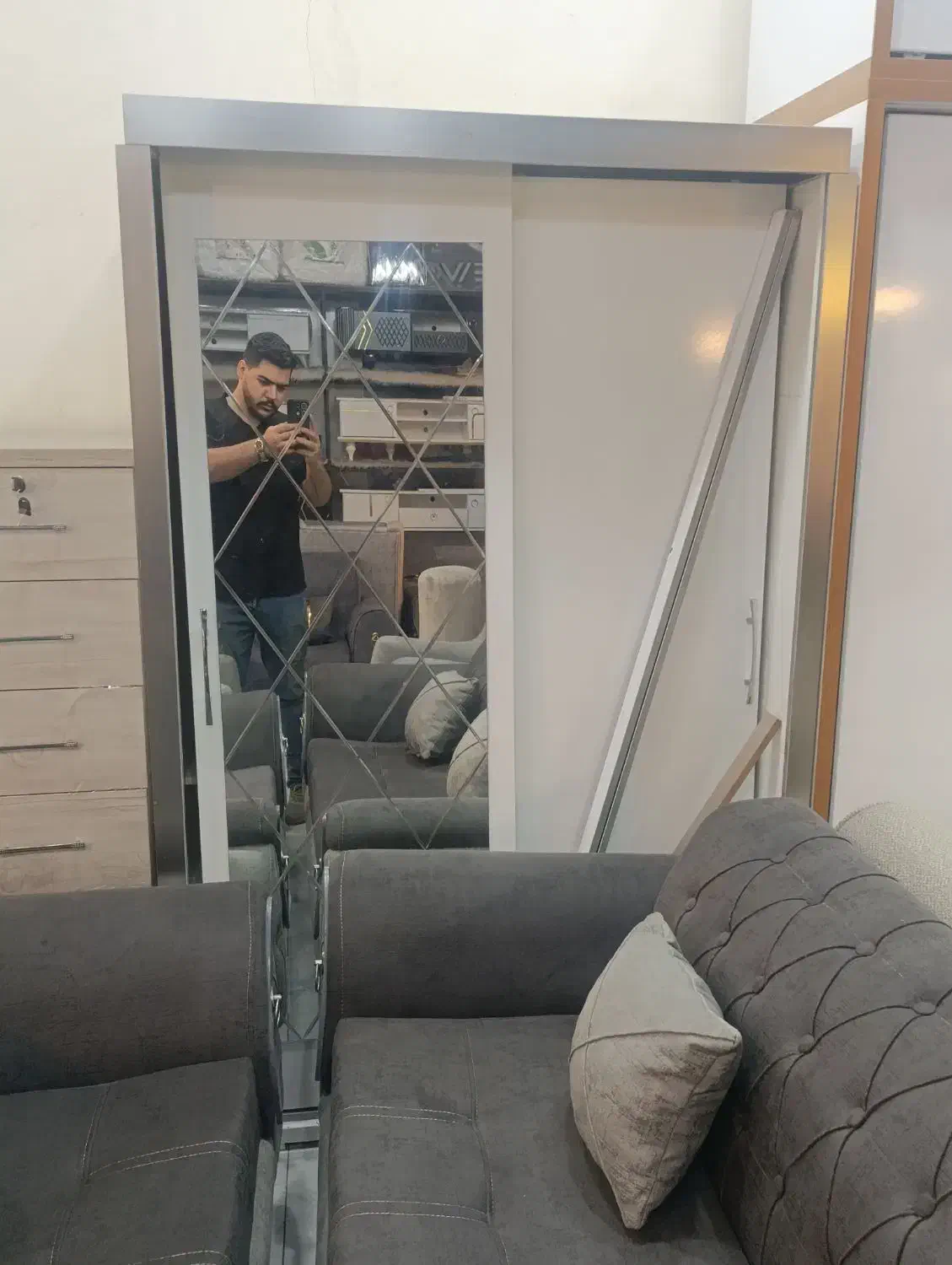 کمد دراور لباس متحرک قابل جا به جایی|جاکفشی، کمد، دراور|رشت, منظریه|دیوار