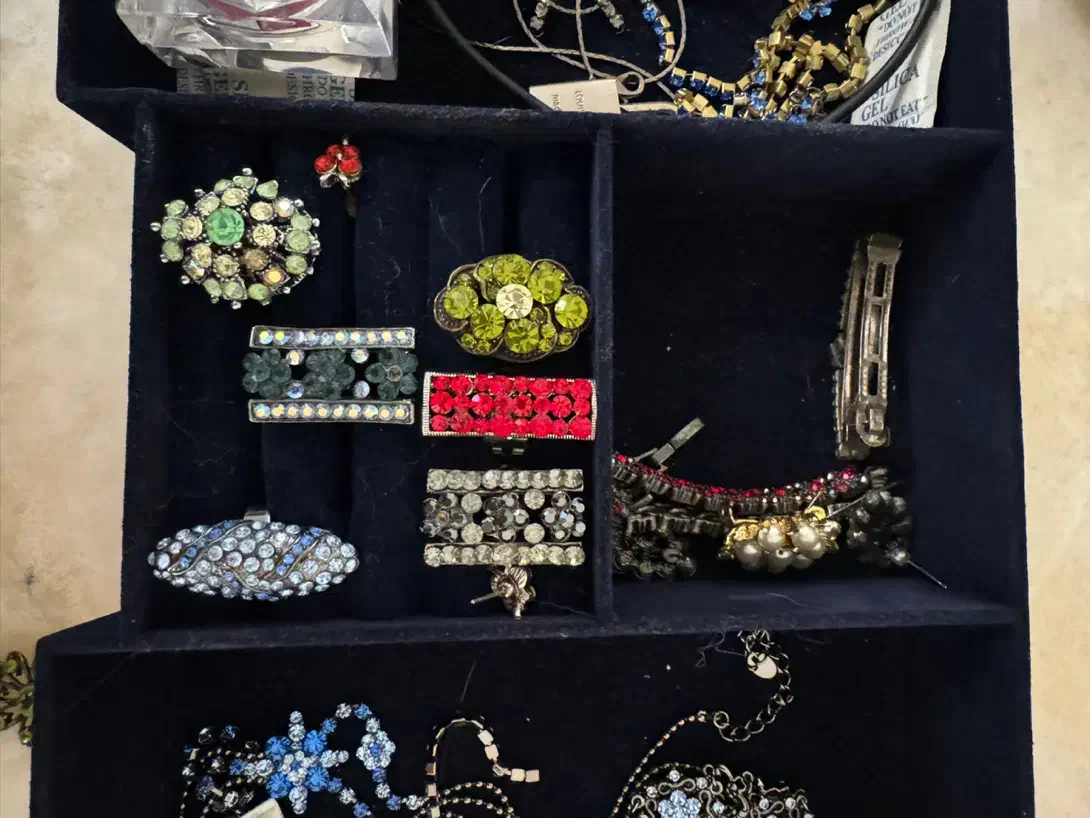 سرویس بدلیجات نگین دار متنوع|بدلیجات|تهران, ونک|دیوار