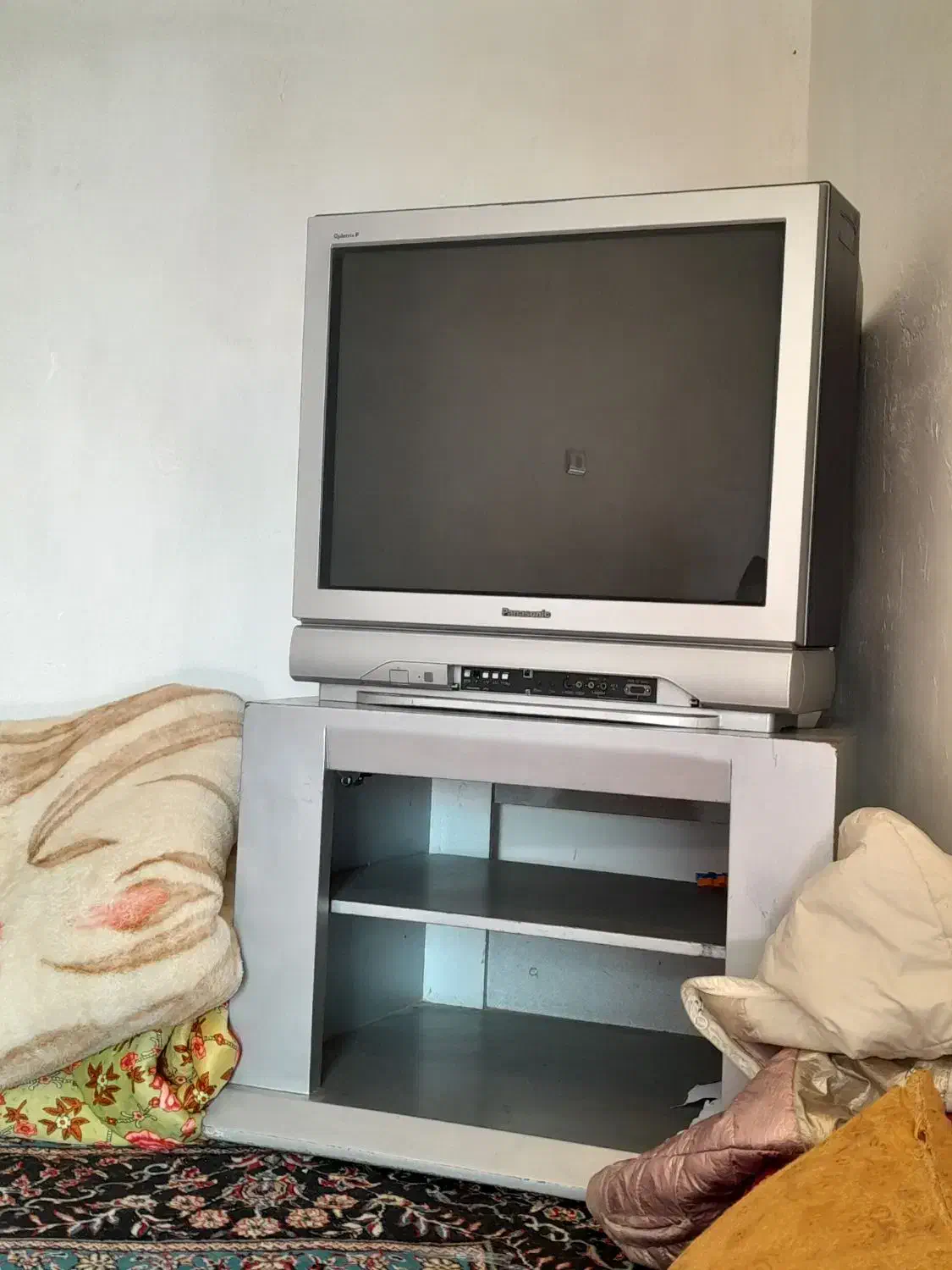 تلویزیون|تلویزیون و پروژکتور|گنبد کاووس, |دیوار