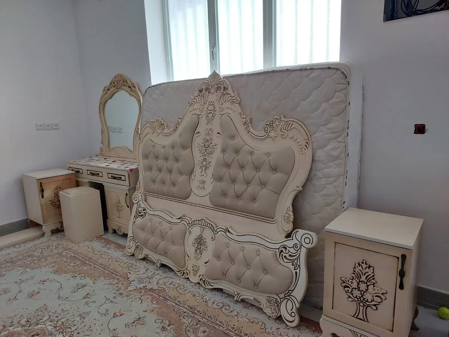 سرویس خواب نو|تخت و سرویس خواب|برازجان, |دیوار