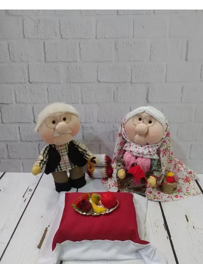 عروسک ننه و آقاجون یلدایی|مجسمه، تندیس، ماکت|ورامین, شهرک مدرس|دیوار