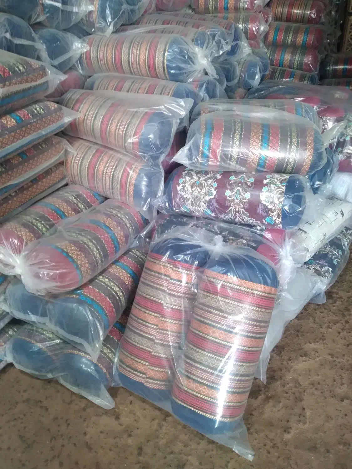 انواع سنتی شاه نشین جاجیم وترمه|پشتی|تهران, بازار|دیوار