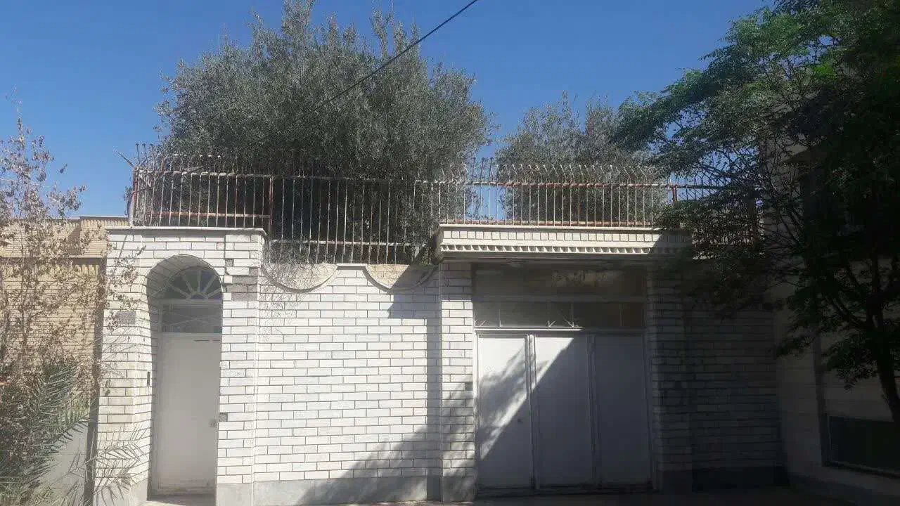 خانه ویلایی نزدیک حرم مطهر|فروش خانه و ویلا|قم, هفت تیر|دیوار