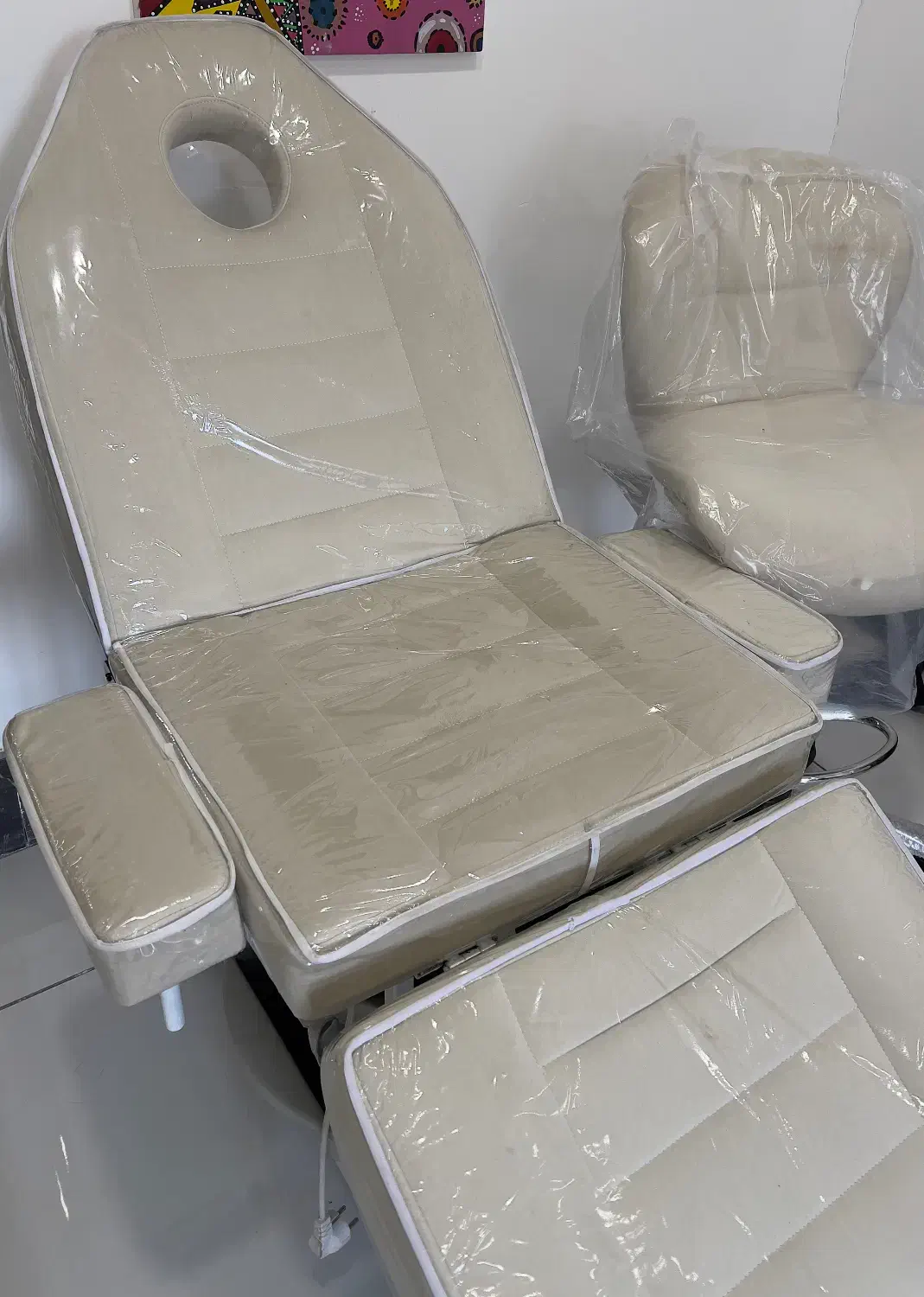 تخت صندلی شو|آرایشگاه و سالنهای زیبایی|آمل, |دیوار